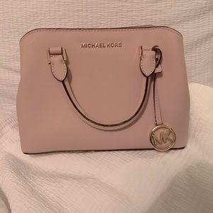 Micheal kors savannah bag